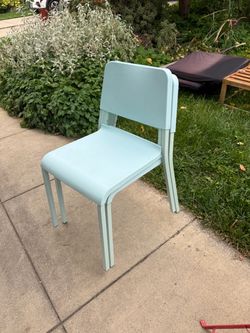 4x Light Blue Stackable Metal Chairs