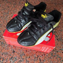 Puma Soccer Cleats Kid Size 2