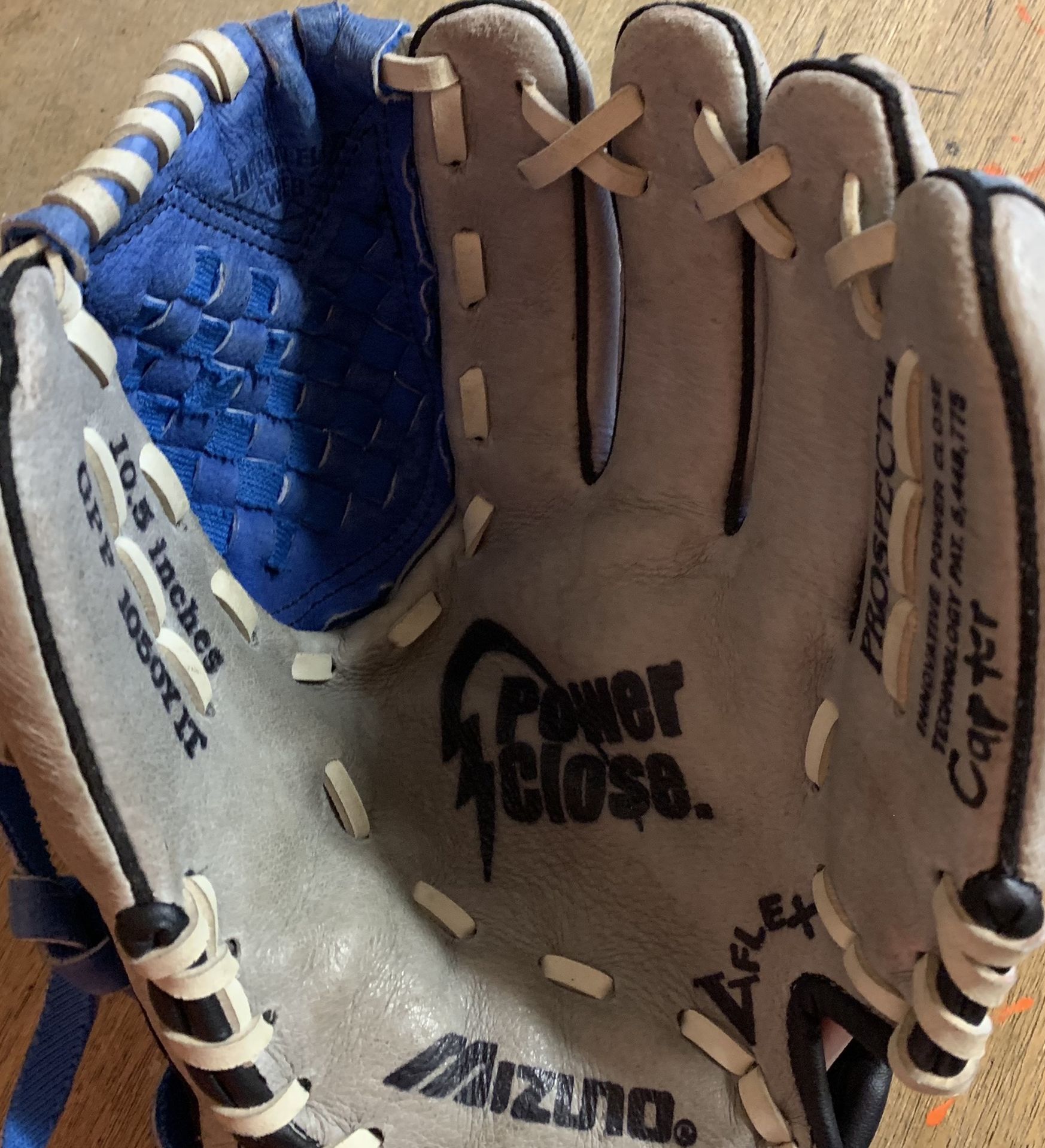 Youth Baseball Glove 10.5