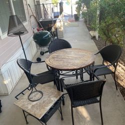 4 Seats & Round Table PATIO 