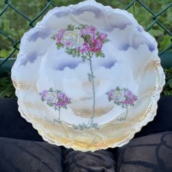 Antique Porcelain Leuchtenburg Germany  Pink Climbing, Roses 10” Serving Bowl