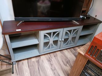 Gracie Oaks Rabinowitz TV stand
