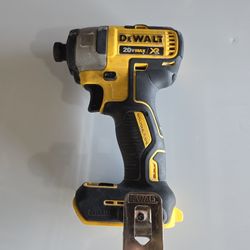 20 v impact Dewalt 