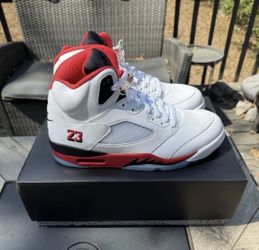 Jordan 5 Fire Red Size 10.5 “Deadstock”