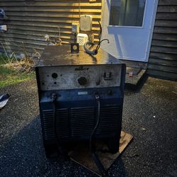🔥 Miller Dialarc 250 Heavy-Duty Welder – Ready to Work – $300 (Monroe, WA) 🔥