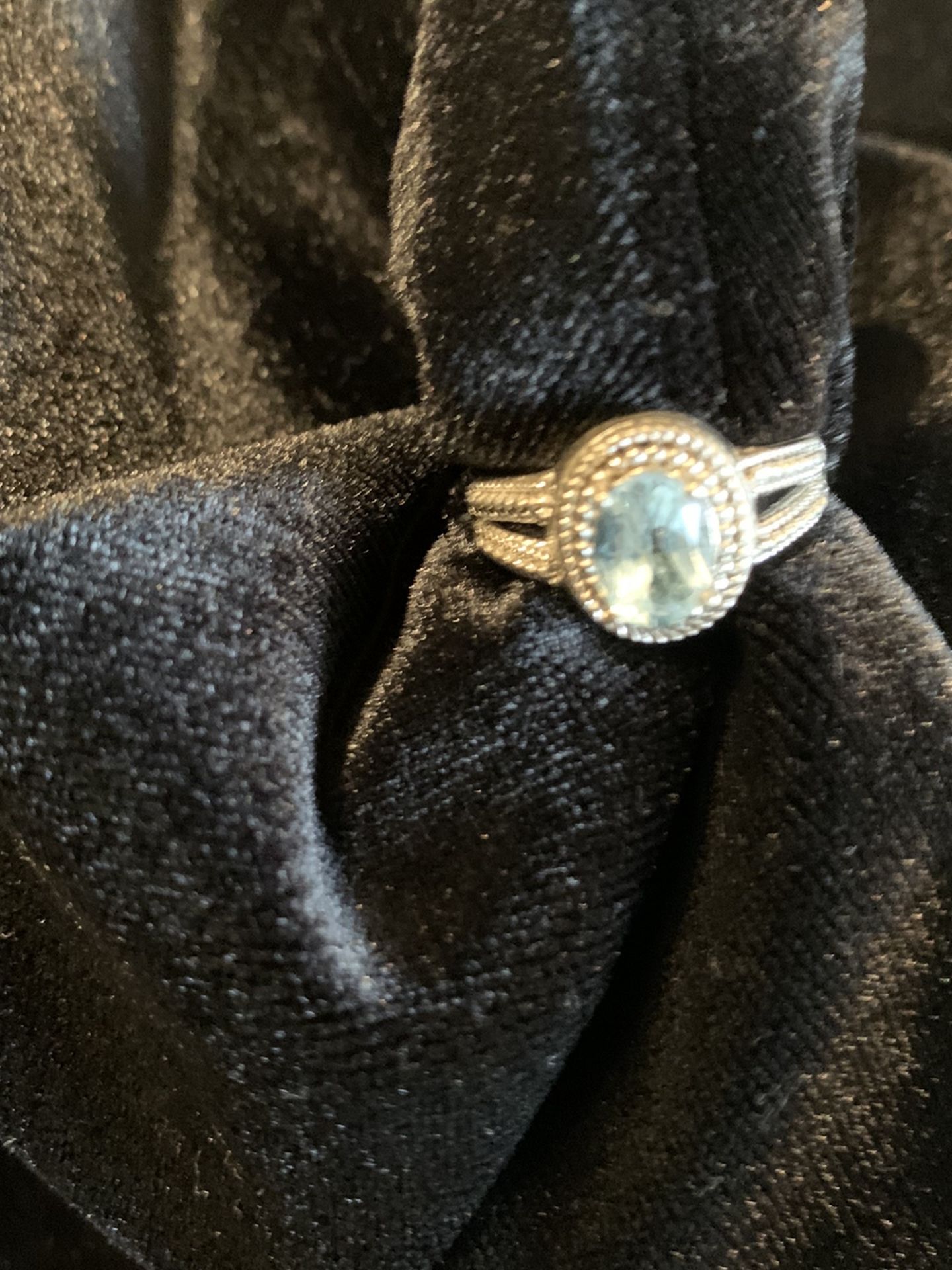 Blue Topaz Sterling Silver Ladies Ring size 7-8