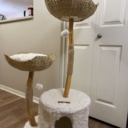 Brand New Modern feline tower with scratching posts