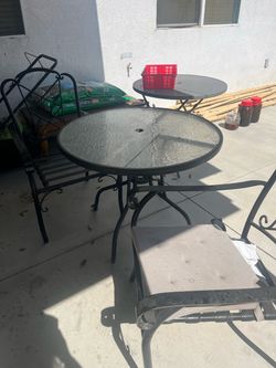 Outdoor table and 2 chairs