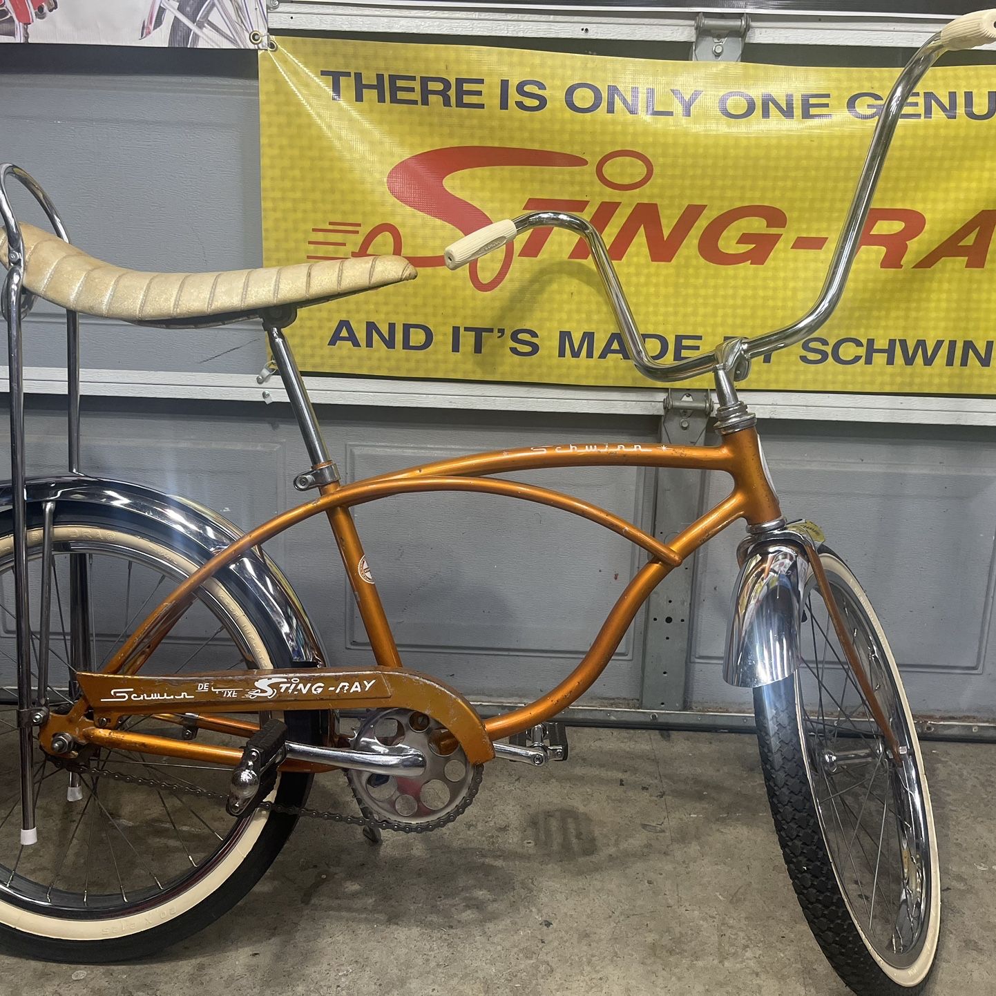 Schwinn 1966 Deluxe Stingray for Sale in Santa Clarita CA OfferUp