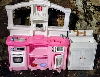 Step2 Pink Play Kitchen Set + Bonus Sink Vanity — Kids Toy Kitchen, Pretend Play, Toddler Gift
