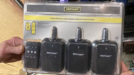 Defiant 3 pack wireless indoor/outdoor remote control switch