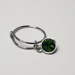 Dark green quartz dangle silver ring birthstone for May month I have size 7 and 9 1/4 available. I can combine shipping with other items let me know b
