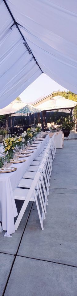 Charger Plates , Wedding Decorations, Platos , Manteles , Flores , Centerpieces Etc 