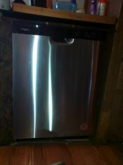 Whirlpool Stainless steel Dishwasher