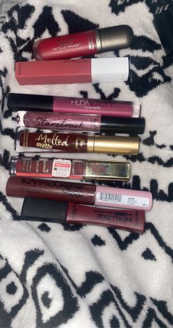 Different types of Brand Lipsticks