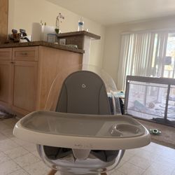 Munchkin Baby Chair