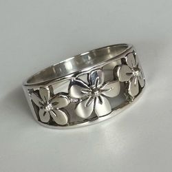 Flowers Ring 💍  925 Sterling Silver  Size 12