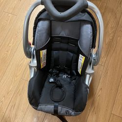 Babytrend Forward/rear Facing Car Seat