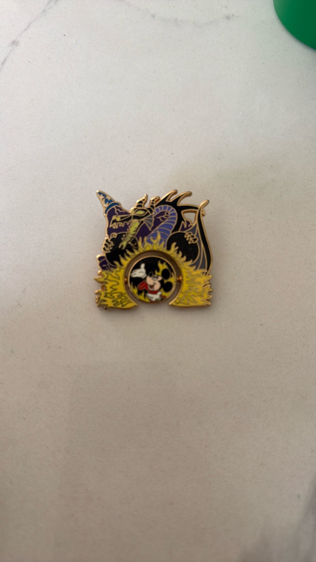 Disney Pin DLR