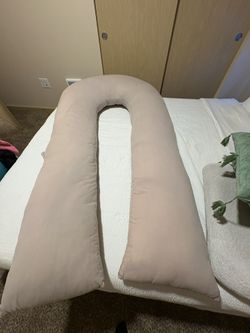 Pregnancy Pillow