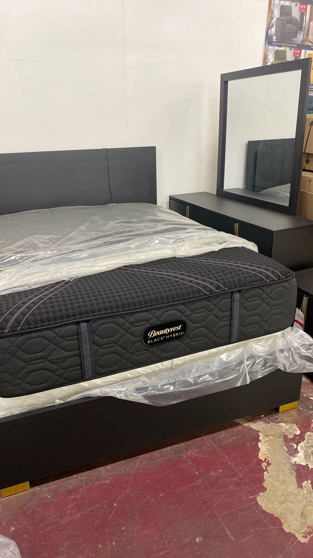 Queen Coaster Bedroom Set with A $5999 Beautyrest Black hybrid Gel Medium/plush Or Firm Mattress