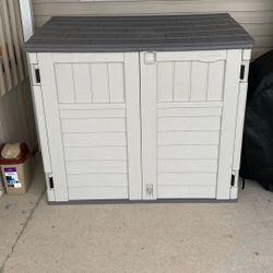 Plastic outdoor Storage Shed