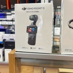 DJI Osmo Pocket 3 Creator Combo 