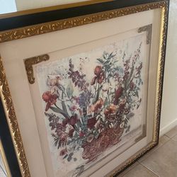Large Framed Floral Wall Art – Elegant Gold Frame