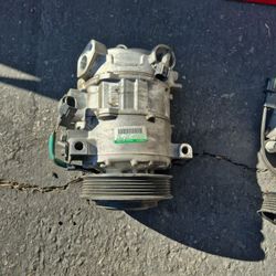 2 Differrent Ac Compressor 