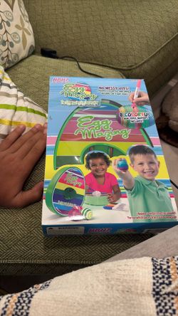 Egg decorator