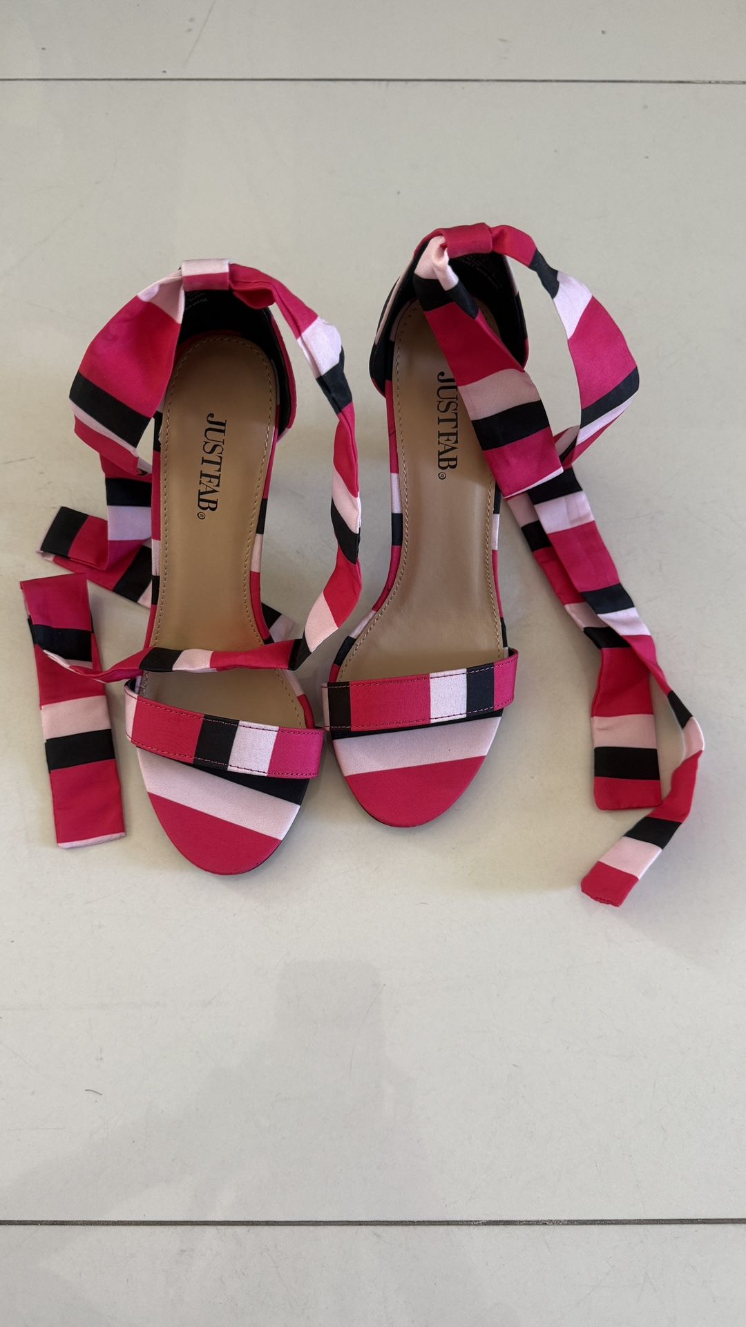 BRAND NEW JustFab “STRIPED AND SASSY” Strappy Stiletto Heels – Pink/Black/White Stripe Wrap-Around Sandals – Size 6.5