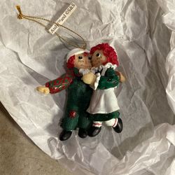 Raggedy Ann & Andy 1998 Hanging Ornament Holiday Decoration Collectible Figurine