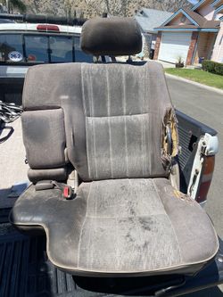 Toyota Tacoma 40/60 Driver Seat