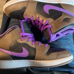  Air Jordan 1 Mid 'Palomino’