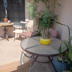 Patio Table And Chairs 