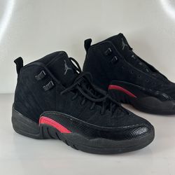 Nike Air Jordan 12 Retro Boys Size 5,5Y Black Athletic Shoes Sneakers 510815-006