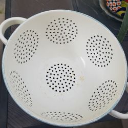 Vintage Colander $15
