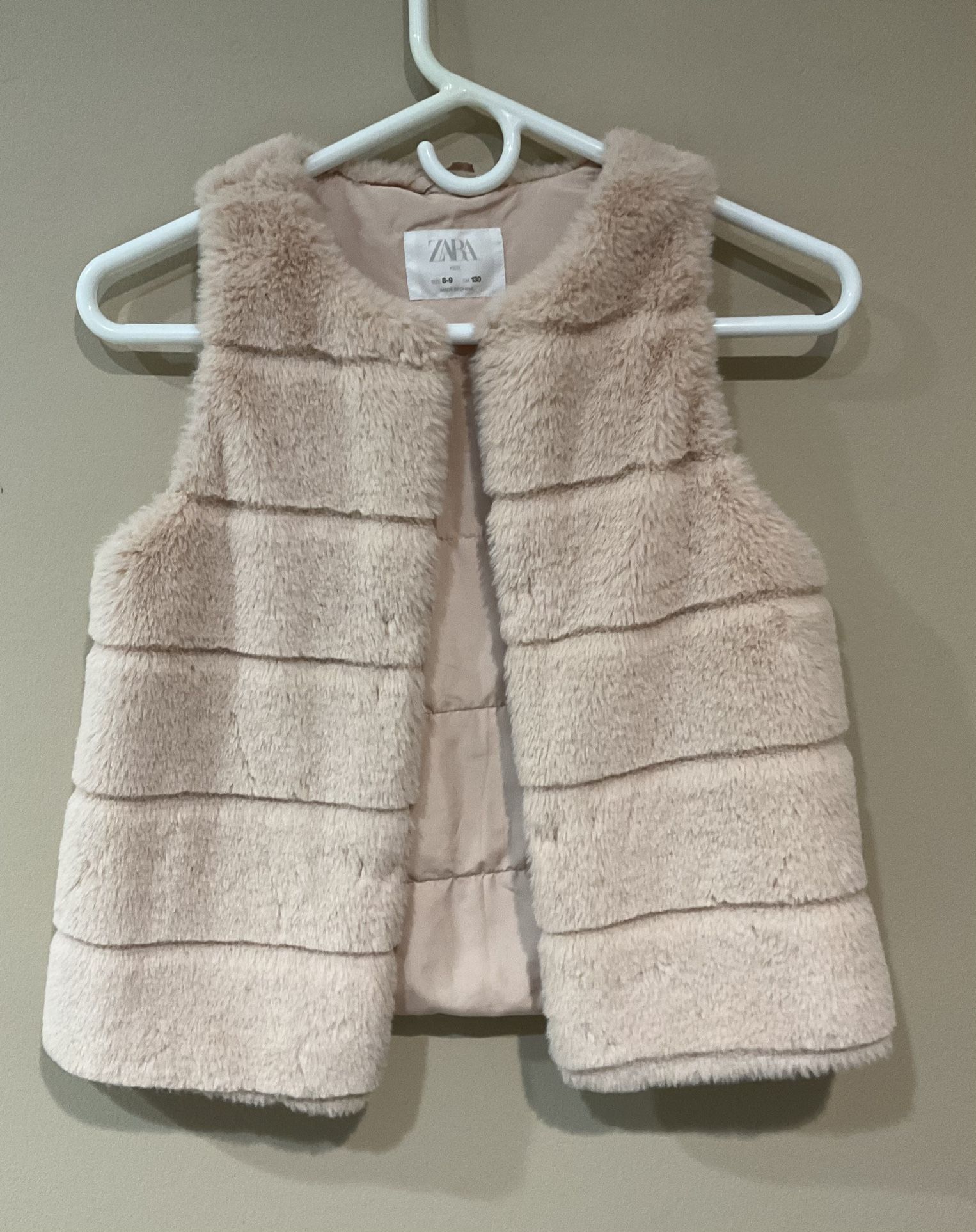 💖ZARA Girl’s Lined Fur Vest, Size 8-9 years