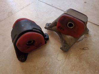 EP3 Motor Mounts with Energy Polyurethane Inserts