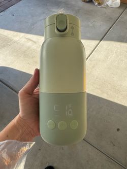 BOLOLO Portable Water Warmer – Green + Charger