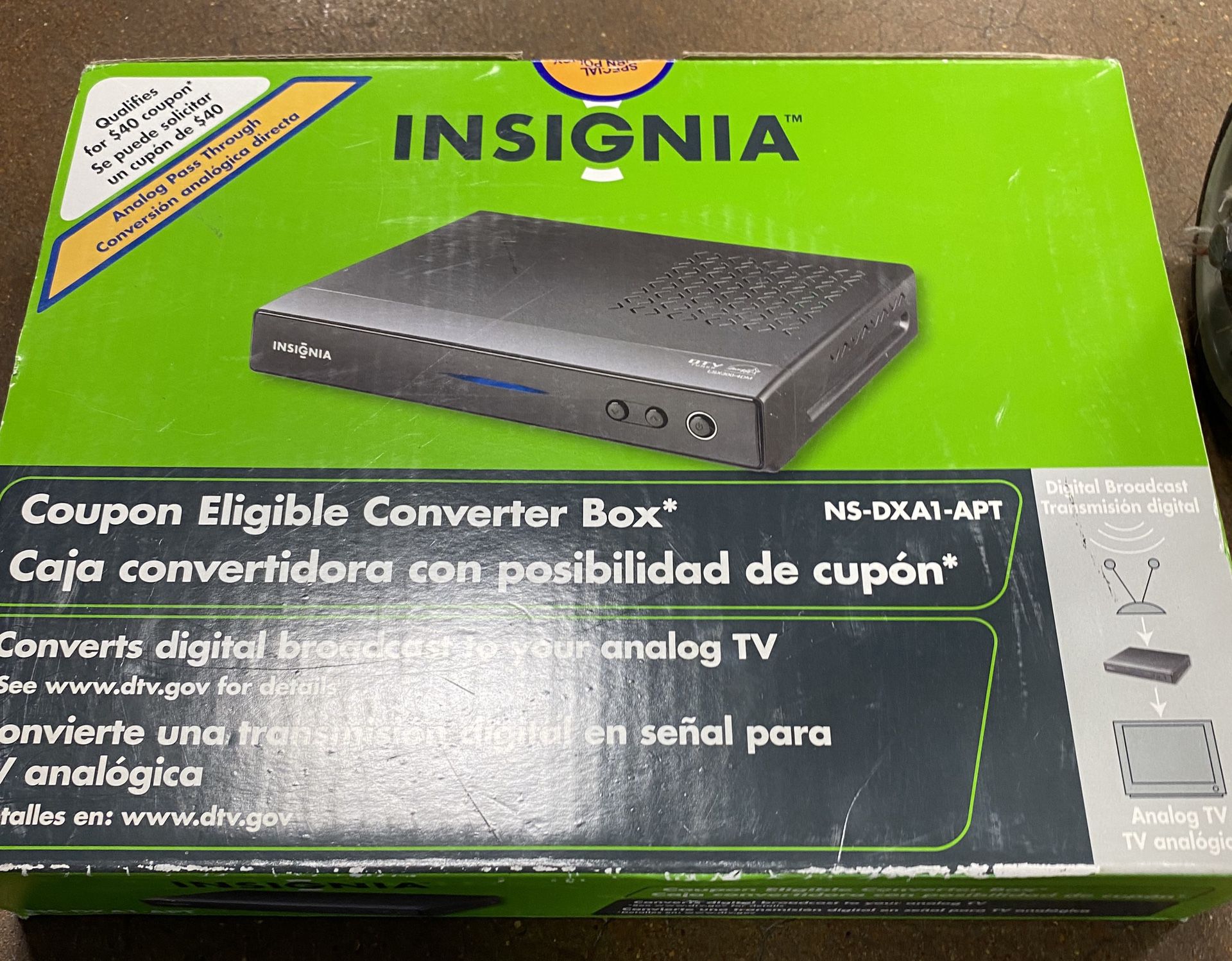 Insignia DTV converter box