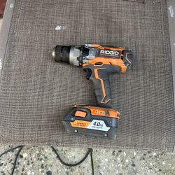 Used Rigid 18V Drill Gun With 4AH hyper Lithium ion 