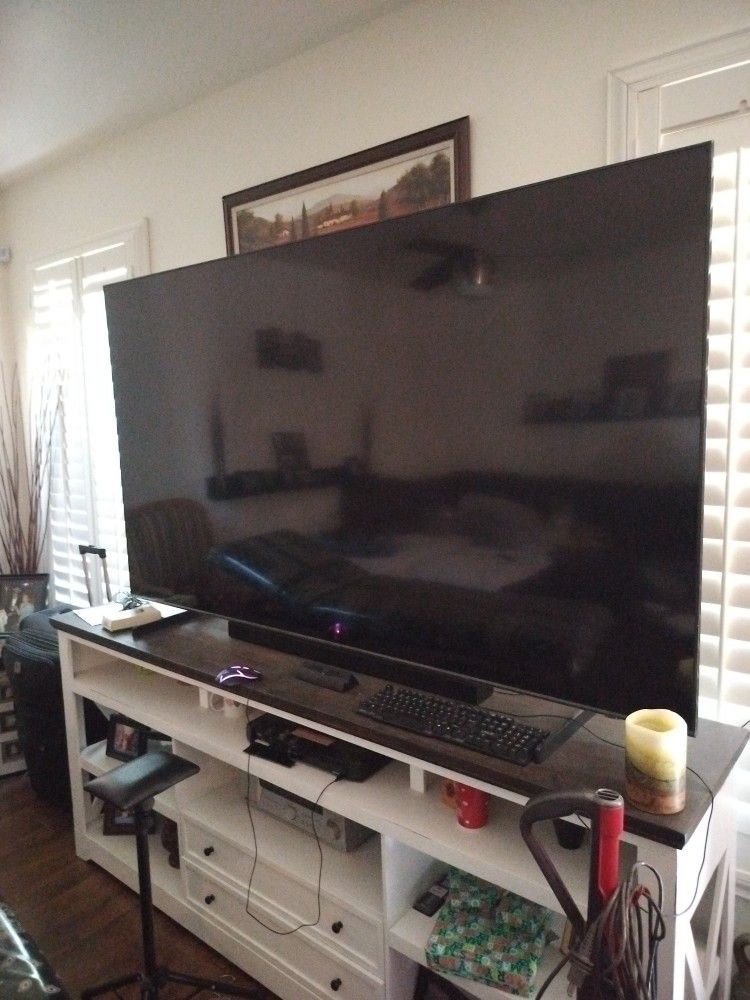 85 Inch Samsung Smart TV