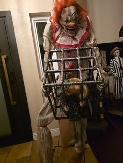 Cagey the clown
