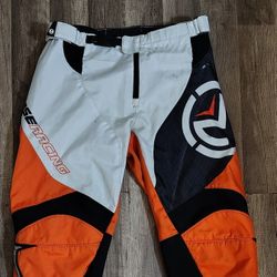 MOOSE RACING QUALIFIER PANTS. SIZE 38