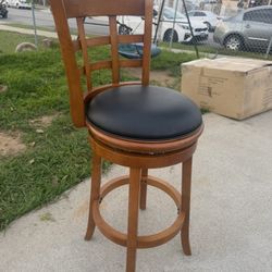 Counter Height Swivel Stool, Light Cherry