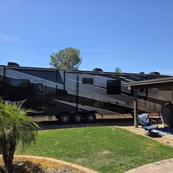 2020 Dutchman Voltage 4195 5th Wheel 