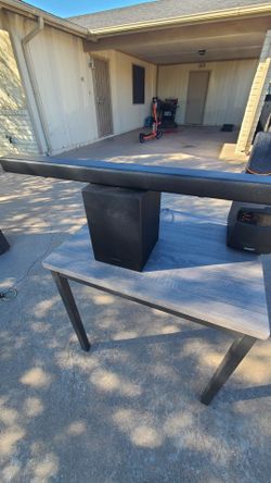 Insignia sound bar with sub
