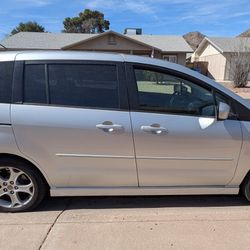 2008 Mazda 5