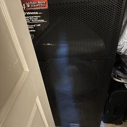 OBO !!!! Excellent Condition Peavey SP4 4000 Watts Passive